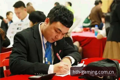 170名裁判，3年筹备，迈阿密的一间会议室里，科里纳面对《阿斯报》的镜头，把2026年世界杯的执法细则一条条摊开。这位68岁的意大利人，头发比上一届更白了些，但逻辑依旧锋利。他带来的不是简单的规则重申，而是一整套针对“比赛净时间”的精确打击方案。